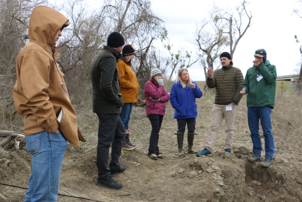 
Representatives from some of the key agencies (CDFW, CNRA, NOAA and NRCS) discussing the project during the Field Day.